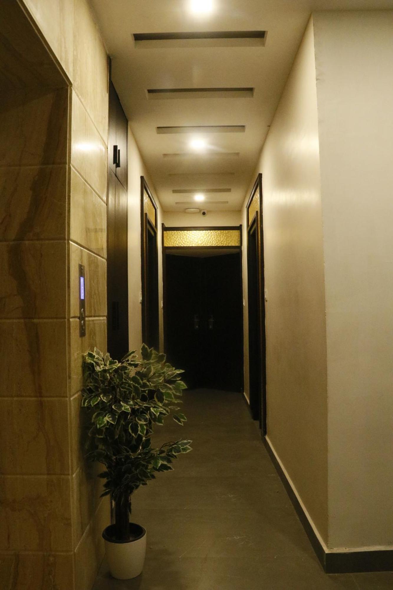 Cosmo Grande Hotel Chennai Exterior photo